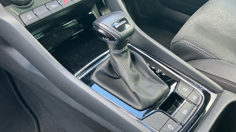 Skoda Karoq 1.5 TSI SE L 5dr DSG Petrol Estate